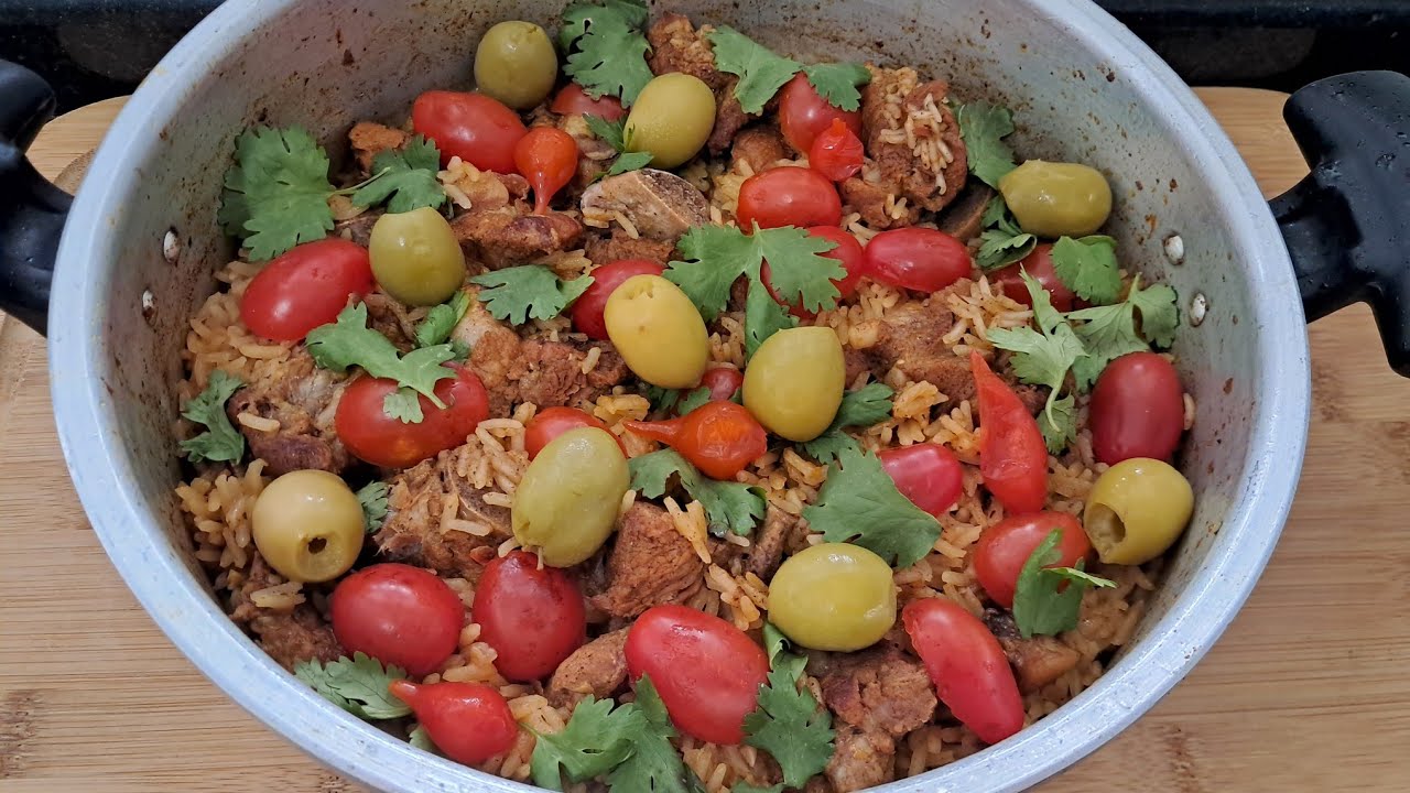 ARROZ NATALINO | FEITO COM COSTELINHA | REFEIÇÃO COMPLETA E IDEAL PARA  UM ALMOÇO EM FAMÍLIA. 