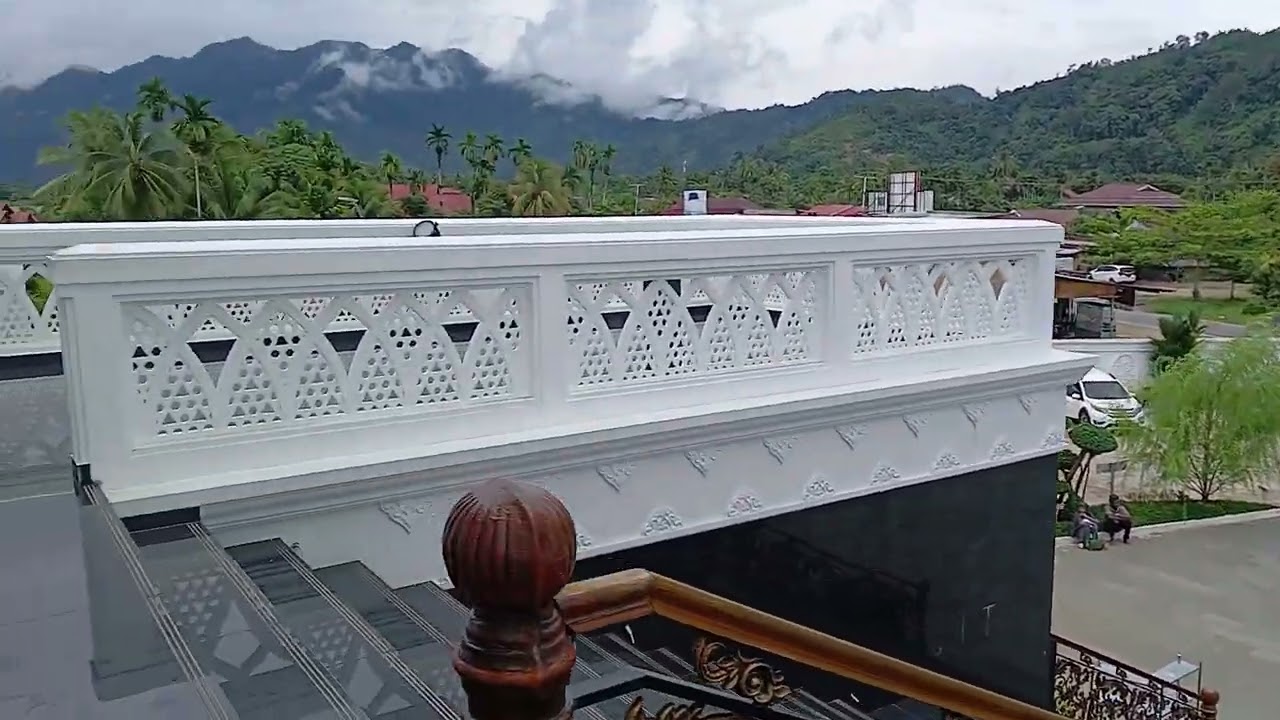 MASJID UNIK !! MASJID AL AHSAN BATU JAMPAR TARUSAN PESSEL