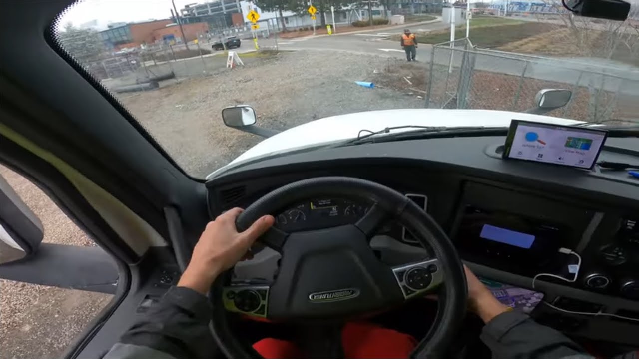 I’m trying to get out from airport construction on SEMI TRUCK 