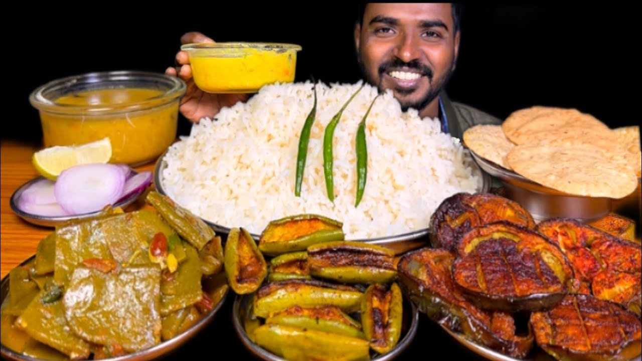 Eating Dal Chawal with Baingan Fry | Aloo Sim Ka Sabji, Patal Fry, Papad & Chilli Mukbang 