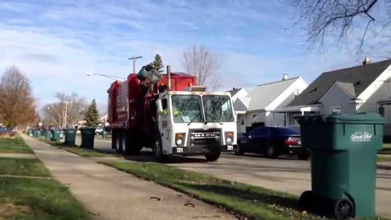 Rizzo Services Mack LEU G-S CollecStar Garbage Truck