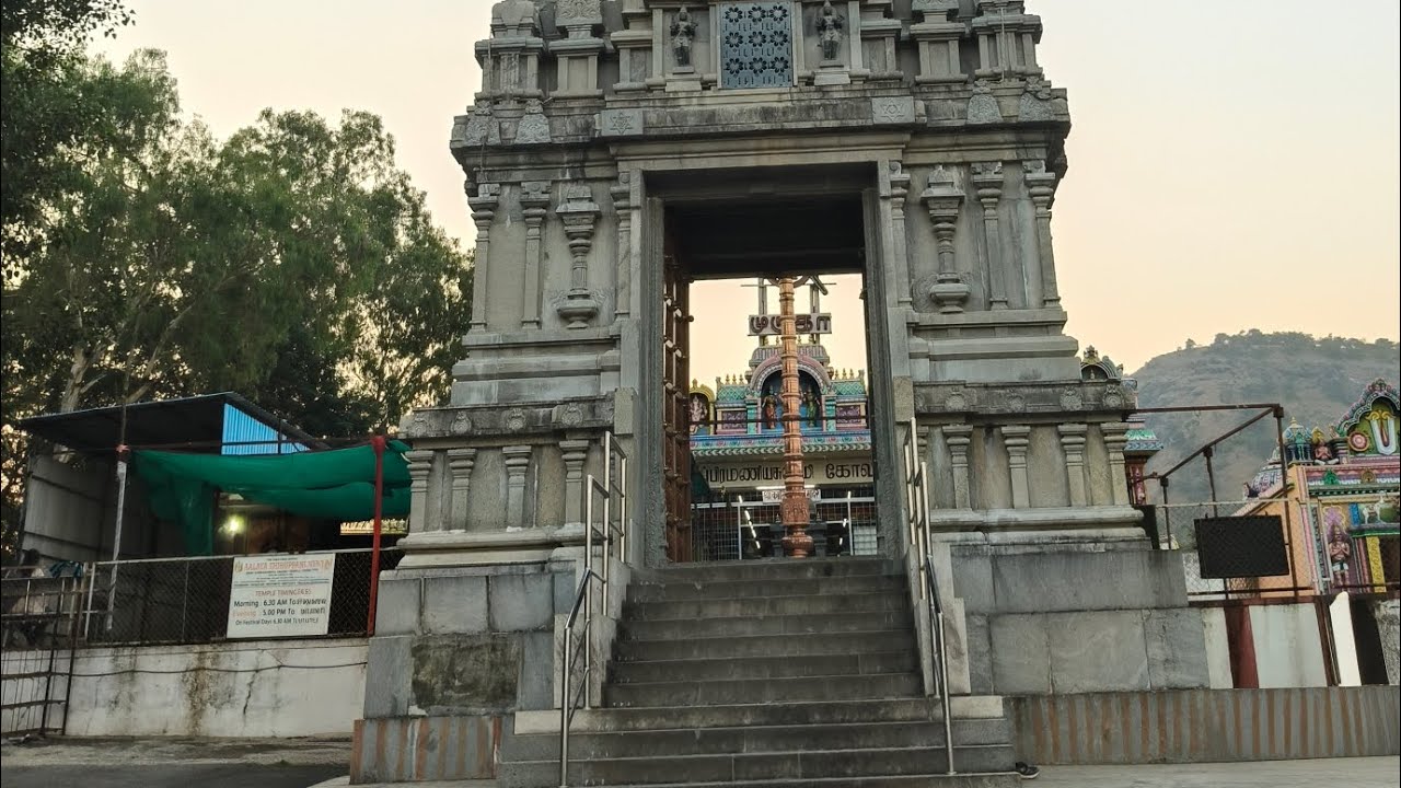 आज आम्ही फिरायला गेलो तर अयांश ने केली तिथे खूप मस्ती.🥳