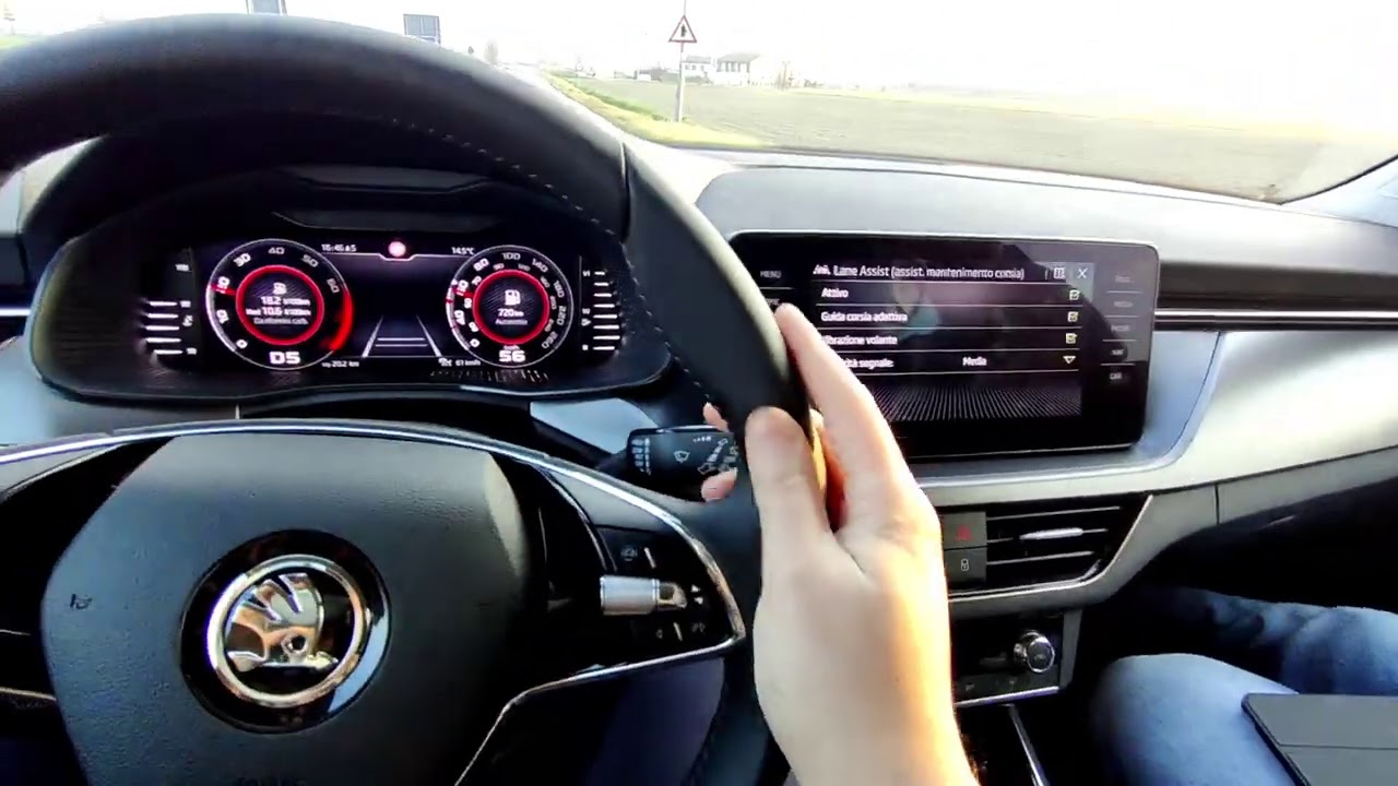 Attivazione Guida Corsia Adattiva e Intensità Segnale Lane Assist su Skoda Kamiq