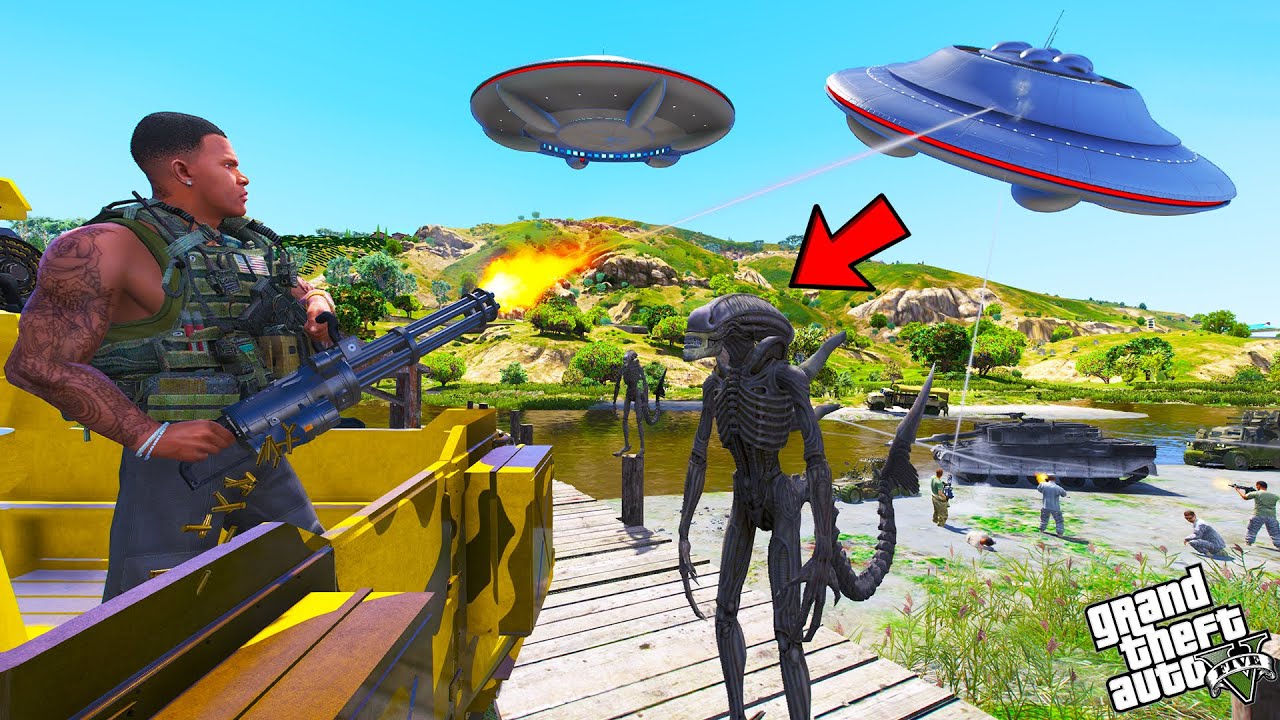 Franklin Trying To Survive an Alien Invasion in Los Santos GTA 5 | SHINCHAN and CHOP