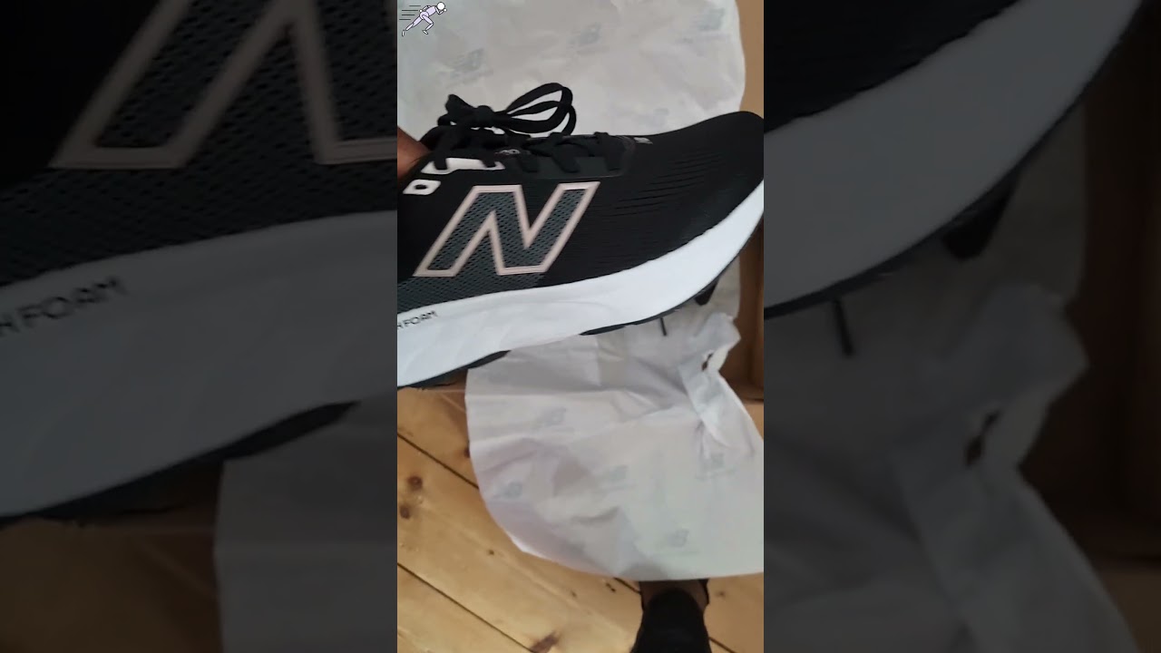 Unboxing New Balance 520v9 Running Shoes!