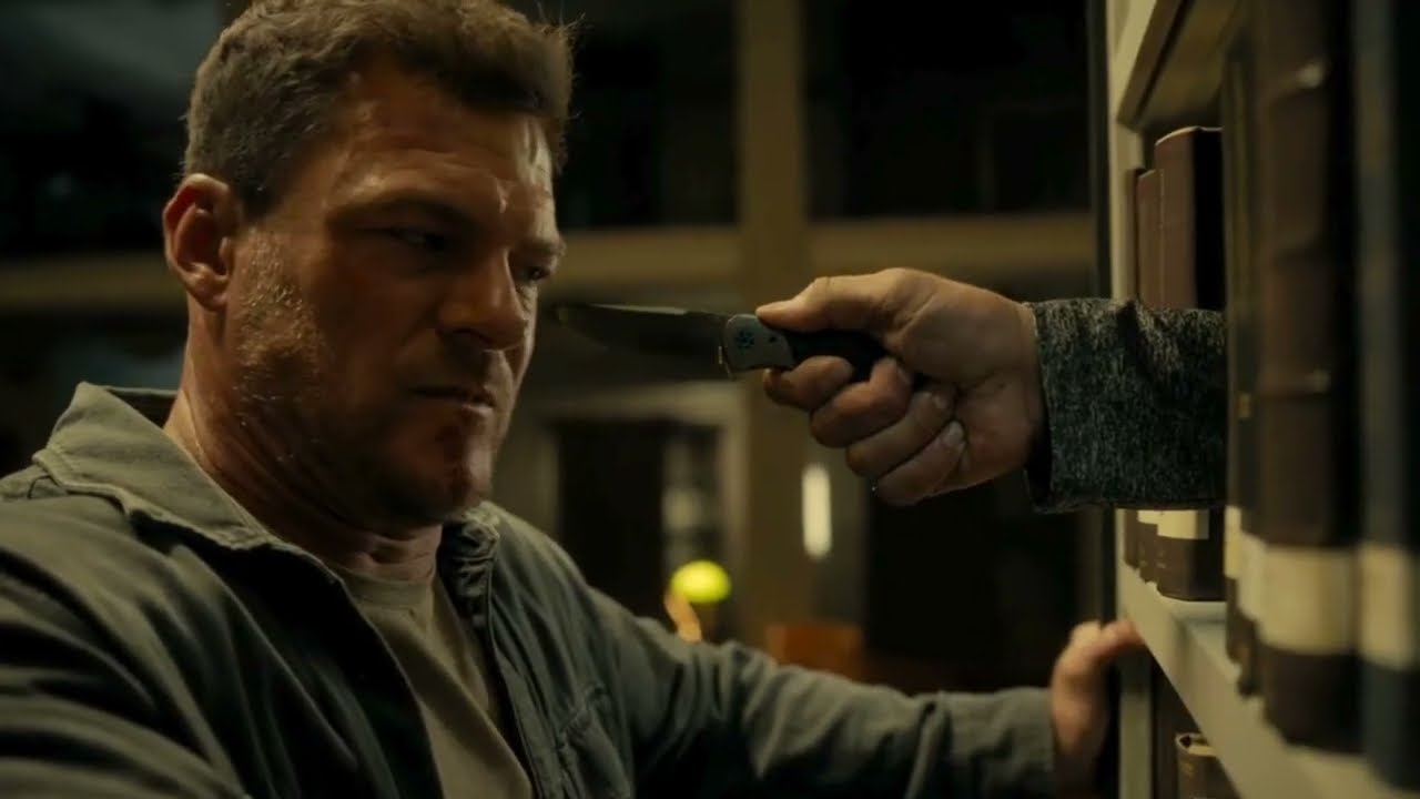 Reacher (Tv.Serie) T4 EP.1 - Reacher vs Assassin - (fight in the library)