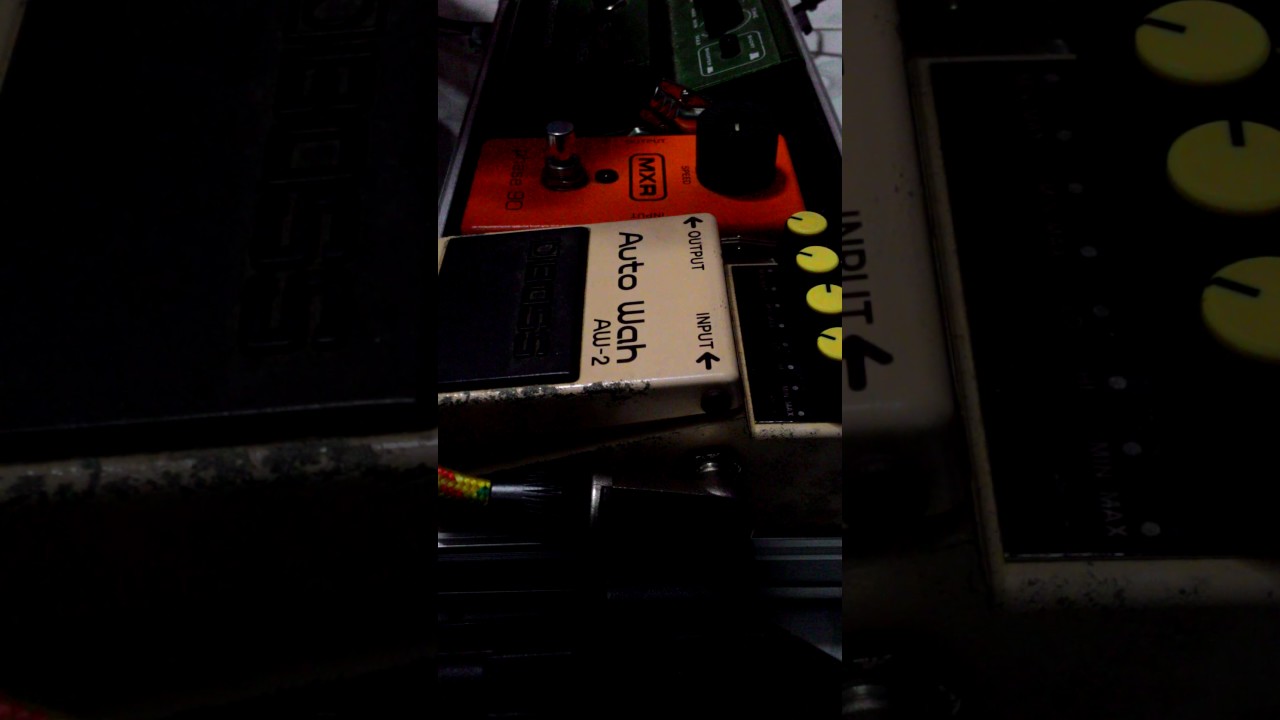 Boss AW-2 Auto Wah on  Bass