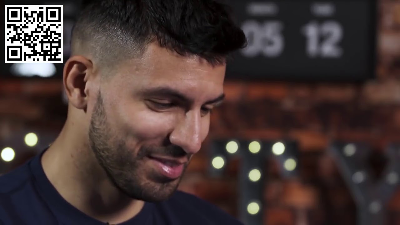 Sorpresa de Messi a Aguero/Messi surprises Aguero