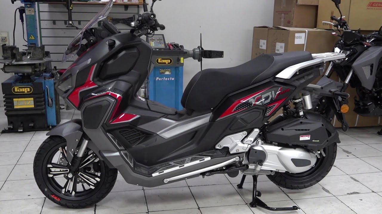 DAYTONA XDV 300 scooter 2023 walkaround