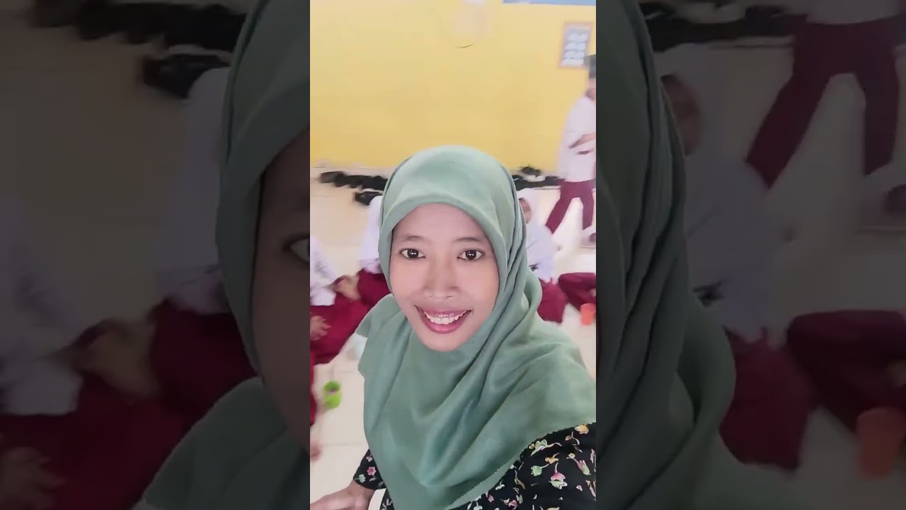Keseruan di Kelas 5a Membuat Es Buah 