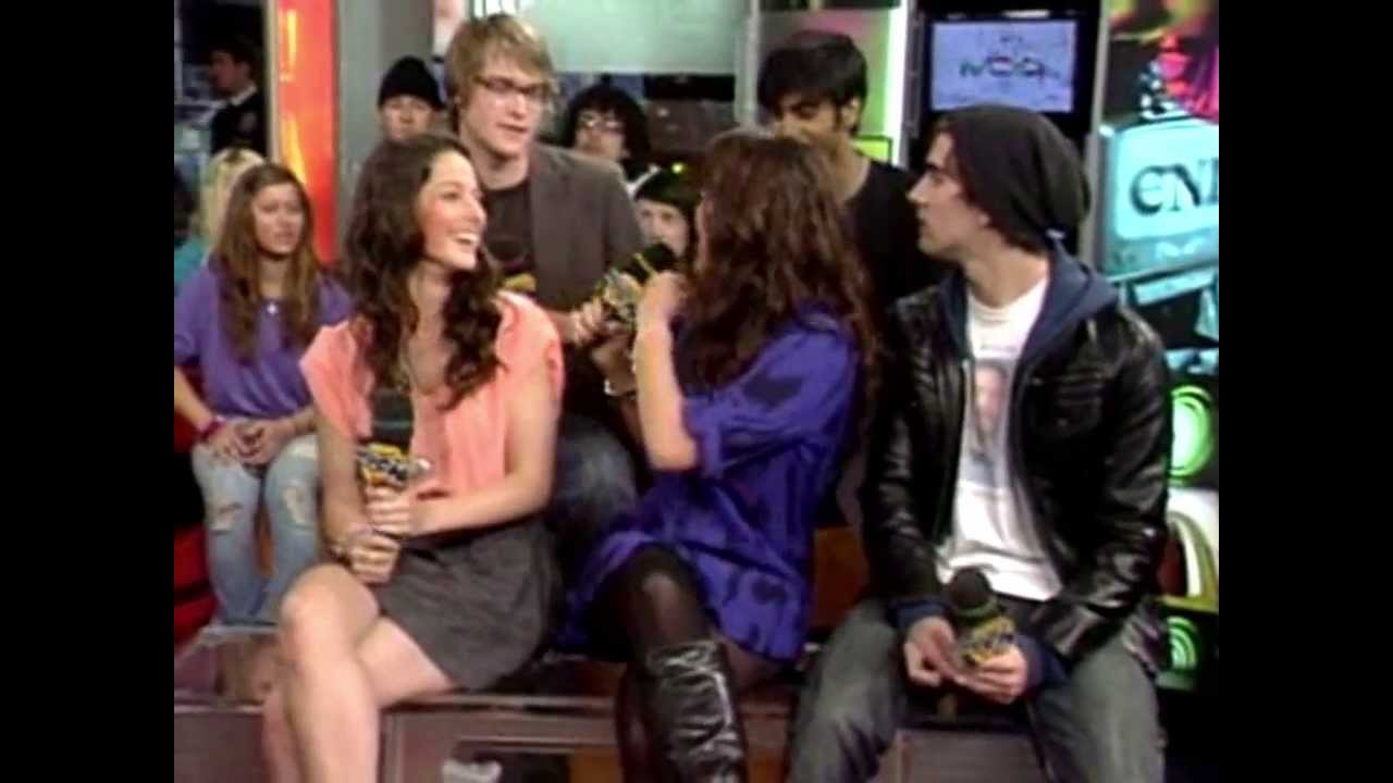 MOD: Jamie Johnston, Raymond Ablack, Annie Clark, Paula Brancati, & Landon Liboiron