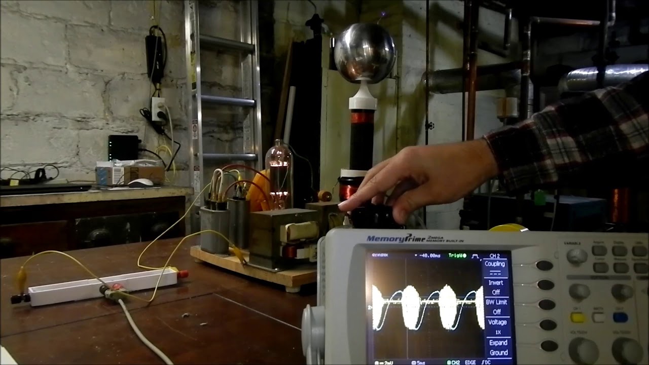 Vacuum Tube Tesla Coil - Update New 805 Tube