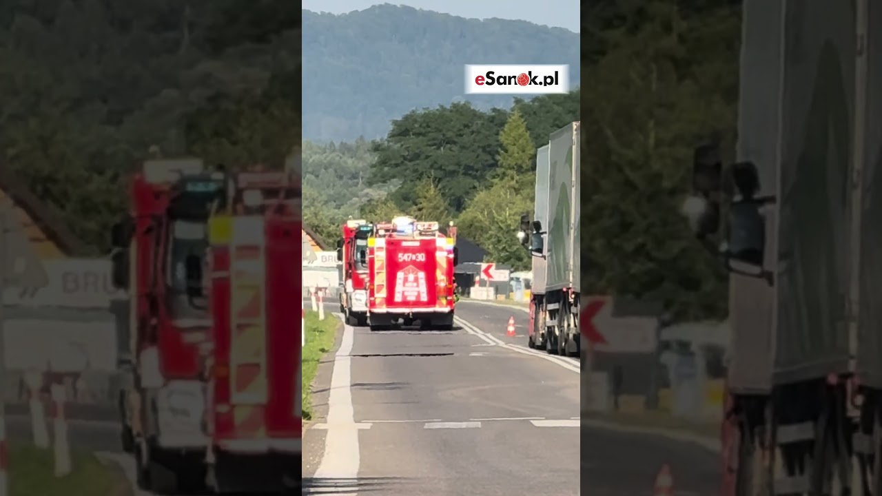 PILNE: Dachowanie samochodu w Sanoczku. Trzy osoby poszkodowane!