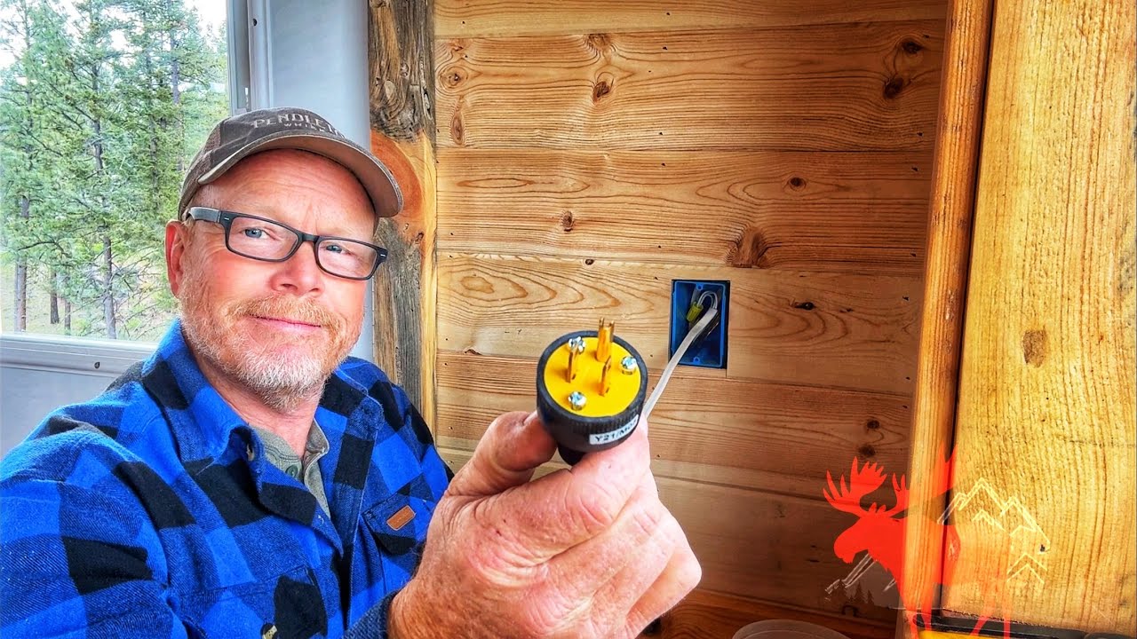 Simple Solar Setup. Using a Power Station in an Off Grid Cabin. Ep. 40