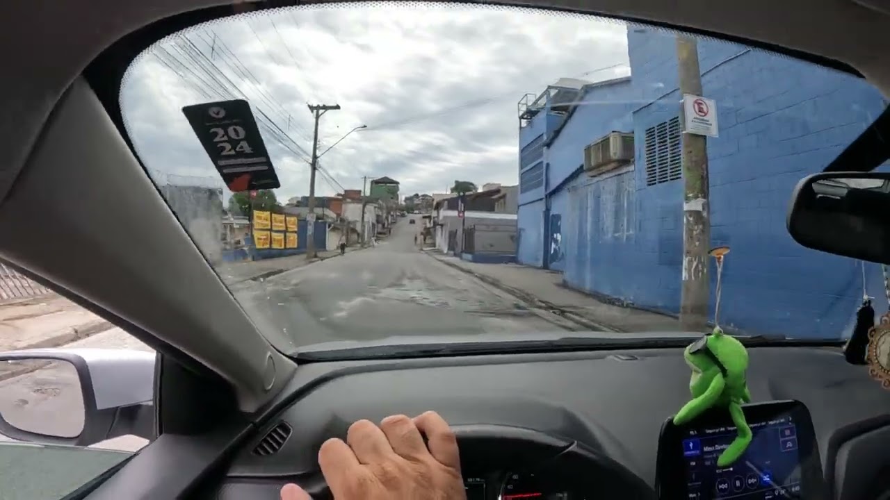 hj ta ventando muito tenpo ta nublado