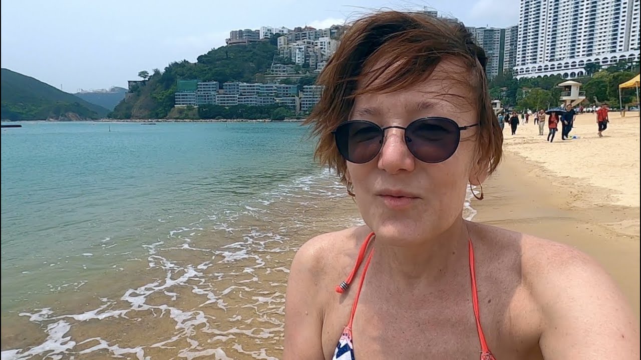 А мы идем на пляж Repulse Bay Beach