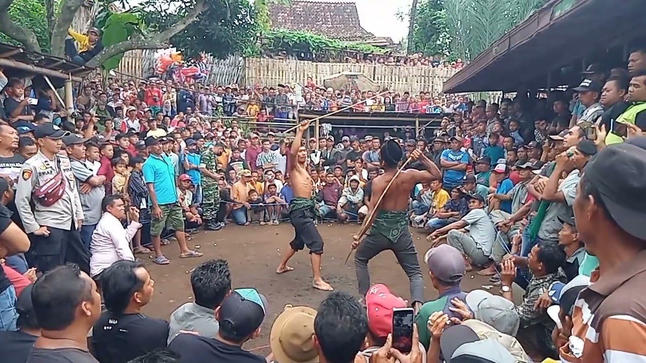 ojhung di acara selamatan desa curah suri