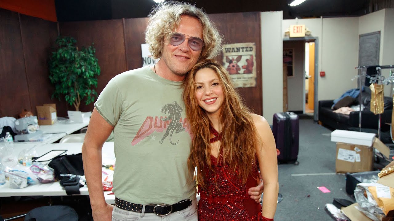 The Making Of Shakira's Super Bowl Outfits / Así se hizo el vestuario del show de la Super Bowl