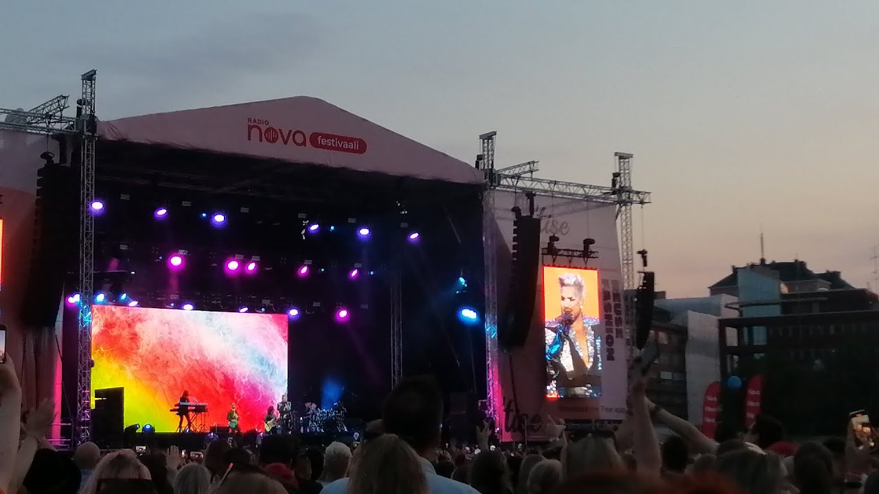 Adam Lambert - The Original High (snippet) & Sex on Fire @ Radio Nova Festivaali, Helsinki 16.6.2023