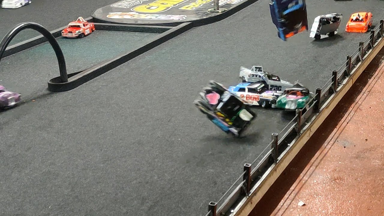 Cantley Raceway. Zacstinction 3 The Revival. Abs 6 /110 Saloon Bangers B Final. 23rd Jan 2026