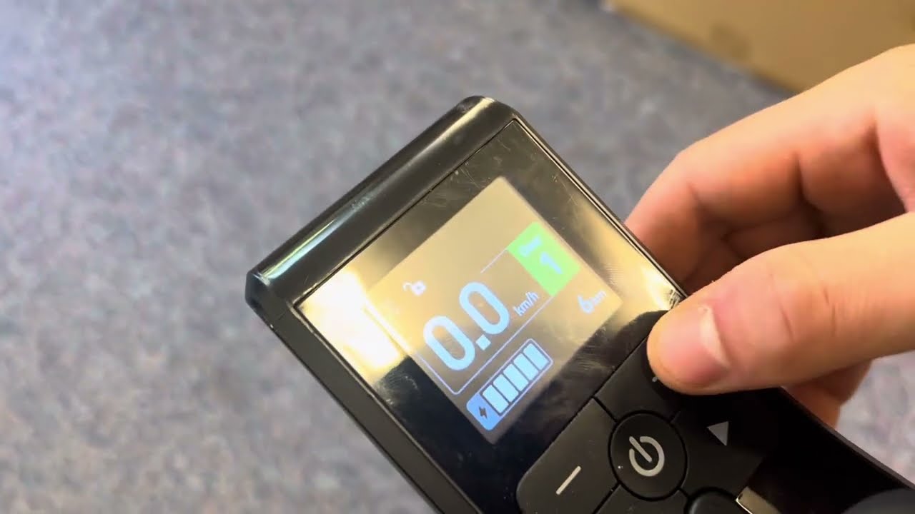 LITH-TECH CARBON FS battery gauge