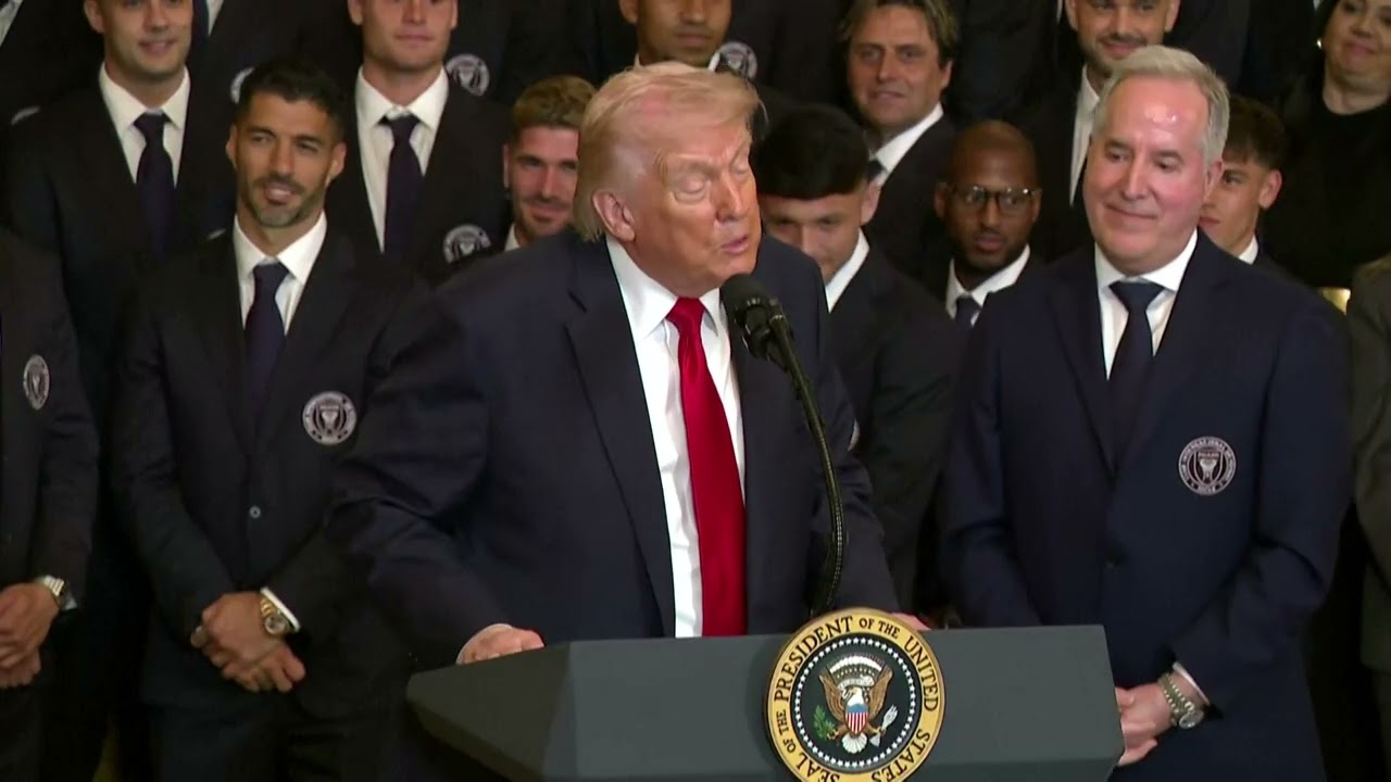 Trump dice que Zelenski tiene que cerrar un “acuerdo” y asegura que Putin está listo