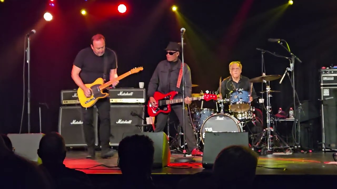 The Smithereens perform 'Sparks' at the Tupelo Music Hall in Derry, NH - 2026-02-27
