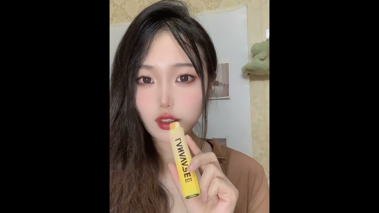 LANAVAPE PEN PLUS 10000 PUFFS