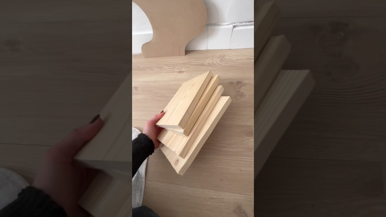 🤯 JE CR&Eacute;E UNE DECO TENDANCE AVEC QUE DES PLANCHES EN BOIS - DIY HOME DECOR - RENOVATION #makeover