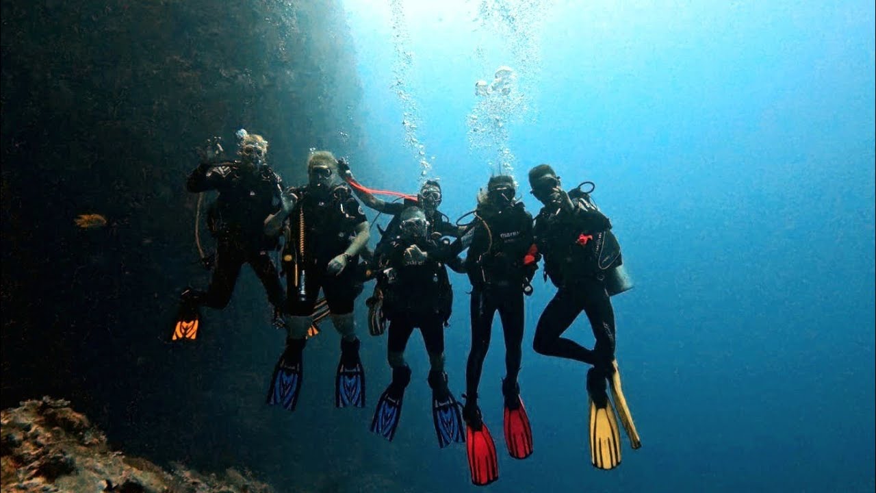 Siaes Tunnel - 🇵🇼 Palau November 2025 - #blackpearlpalau