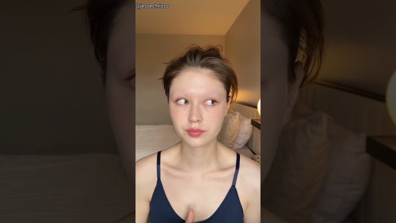 The girl shaved her eyebrows to look ugly