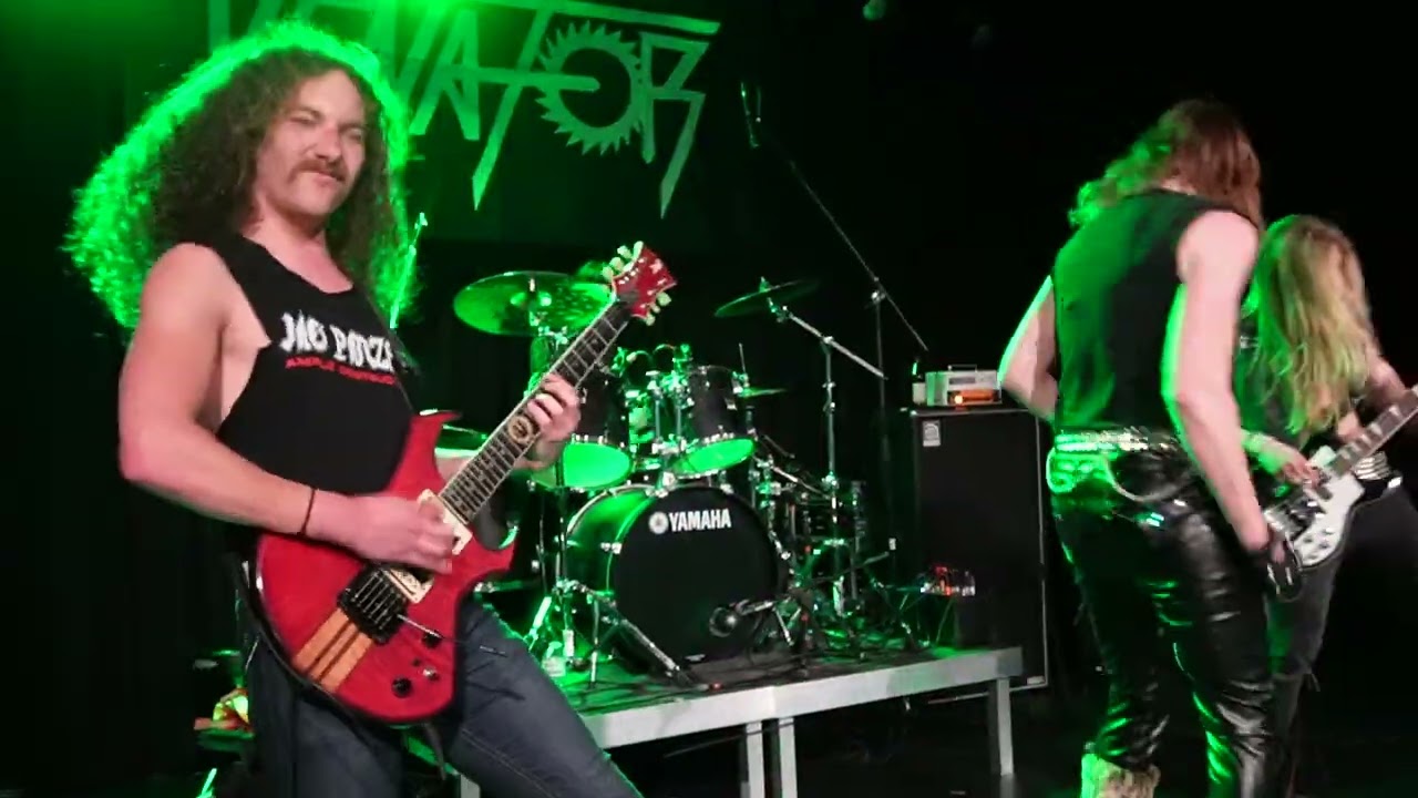 VENATOR - 