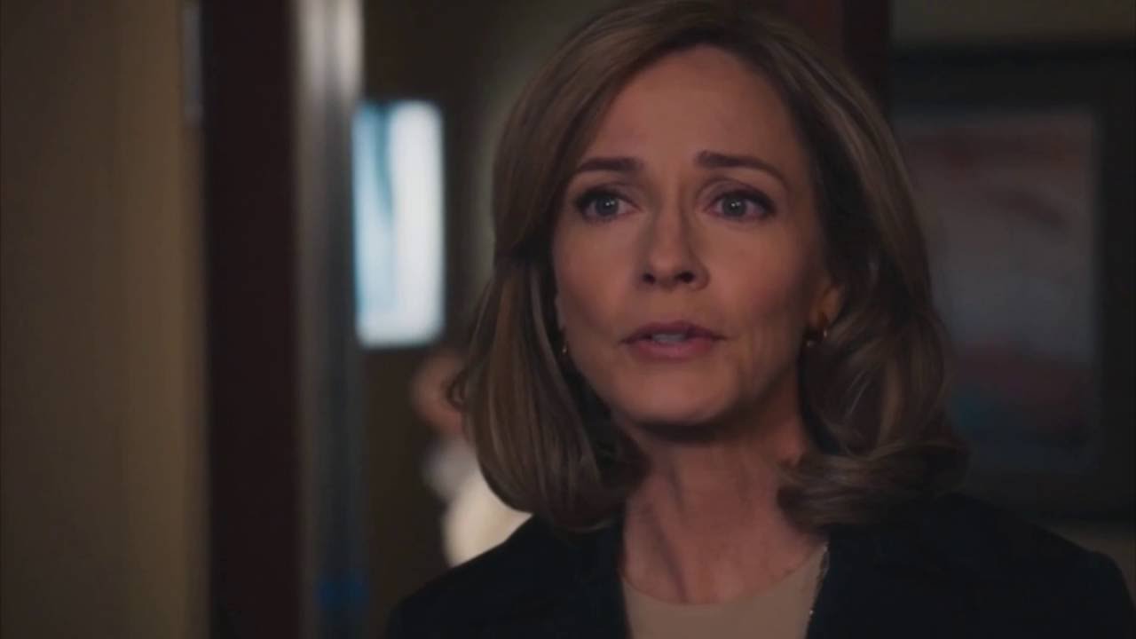 Arrow - Olive Quenn is Alive | Lost billionaire found 01x01 