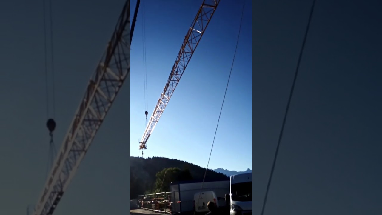 Montage d'une grue a tour