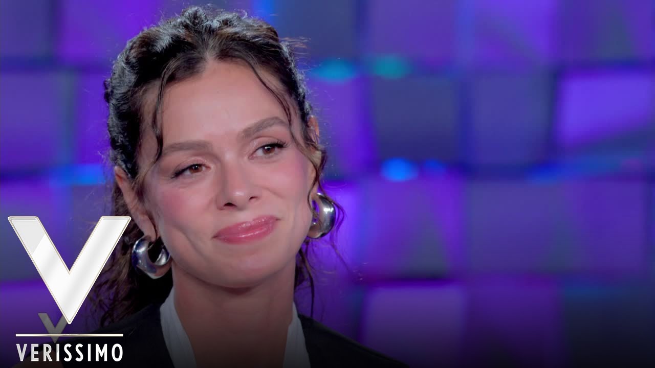 Verissimo - L'emozione di Özge Özpirinççi nel ricordare il padre