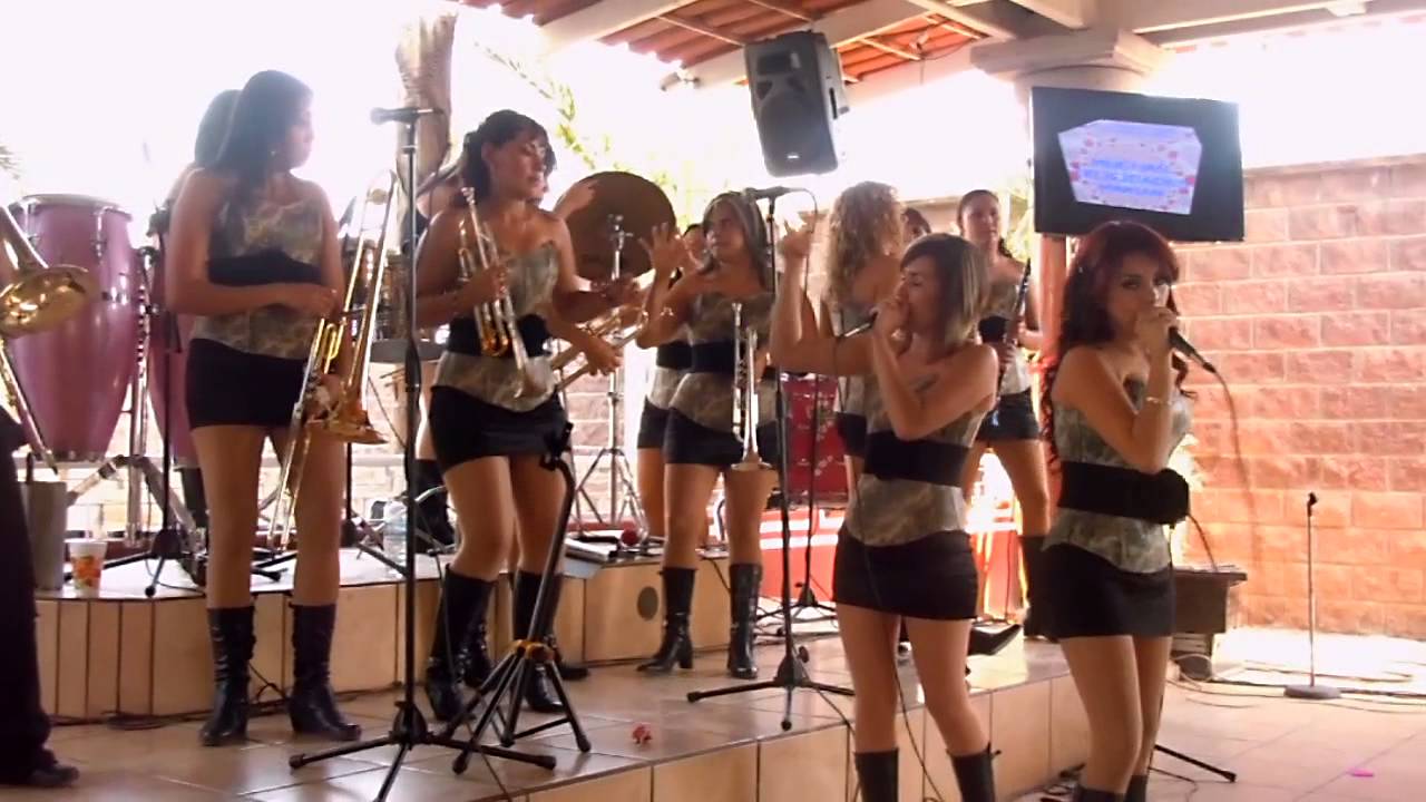 Banda Las Tapatias( La Conga Roja y El Aguila Blanca Y 500 Balazos ) fue en 2011