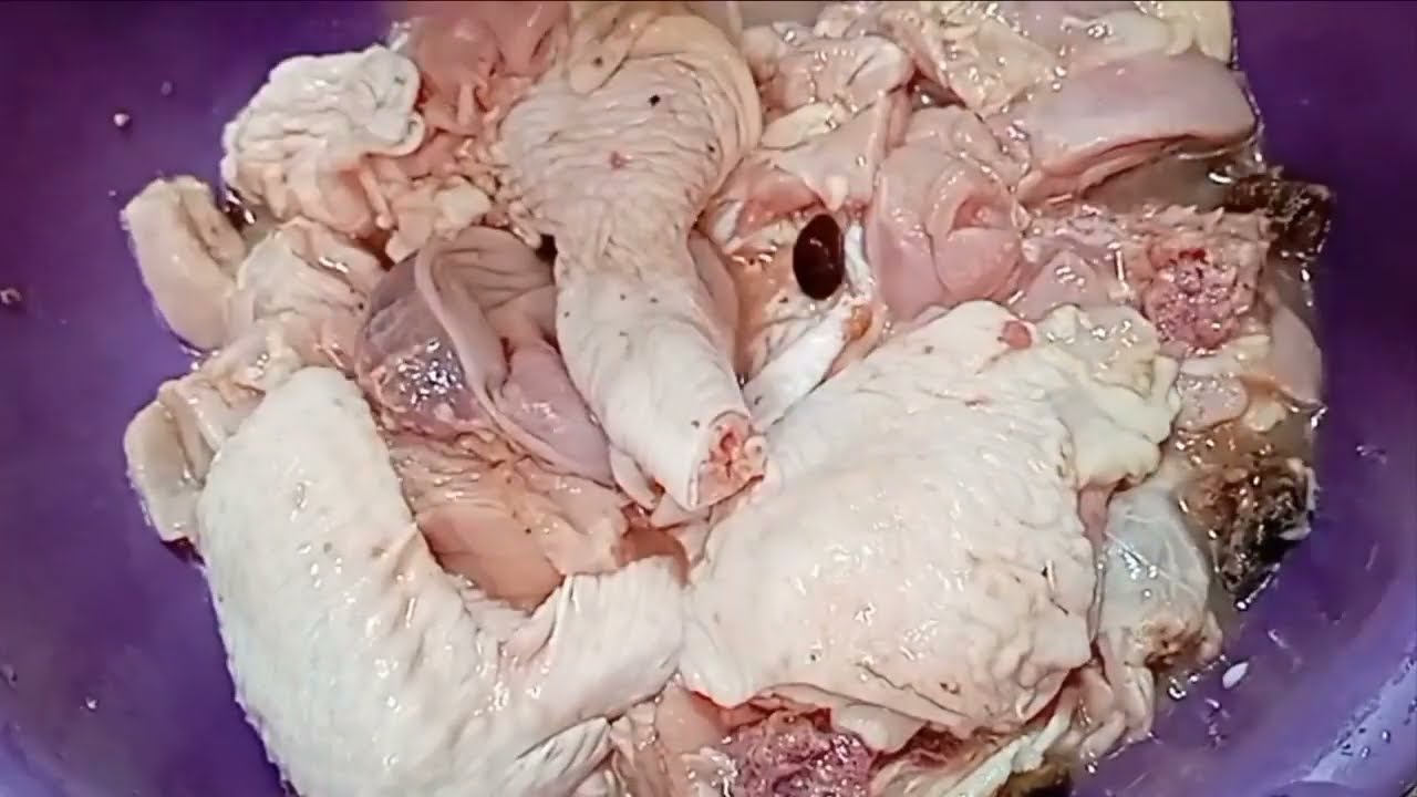 CARA MENCUCI AYAM AGAR TIDAK AMIS SAAT DIOLAH