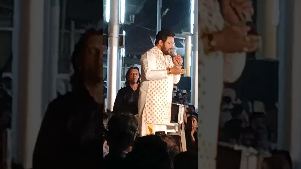 Our proud Madhu Balakrishnan singing infront of our Ettumanoorappan🙏 🥰🙏