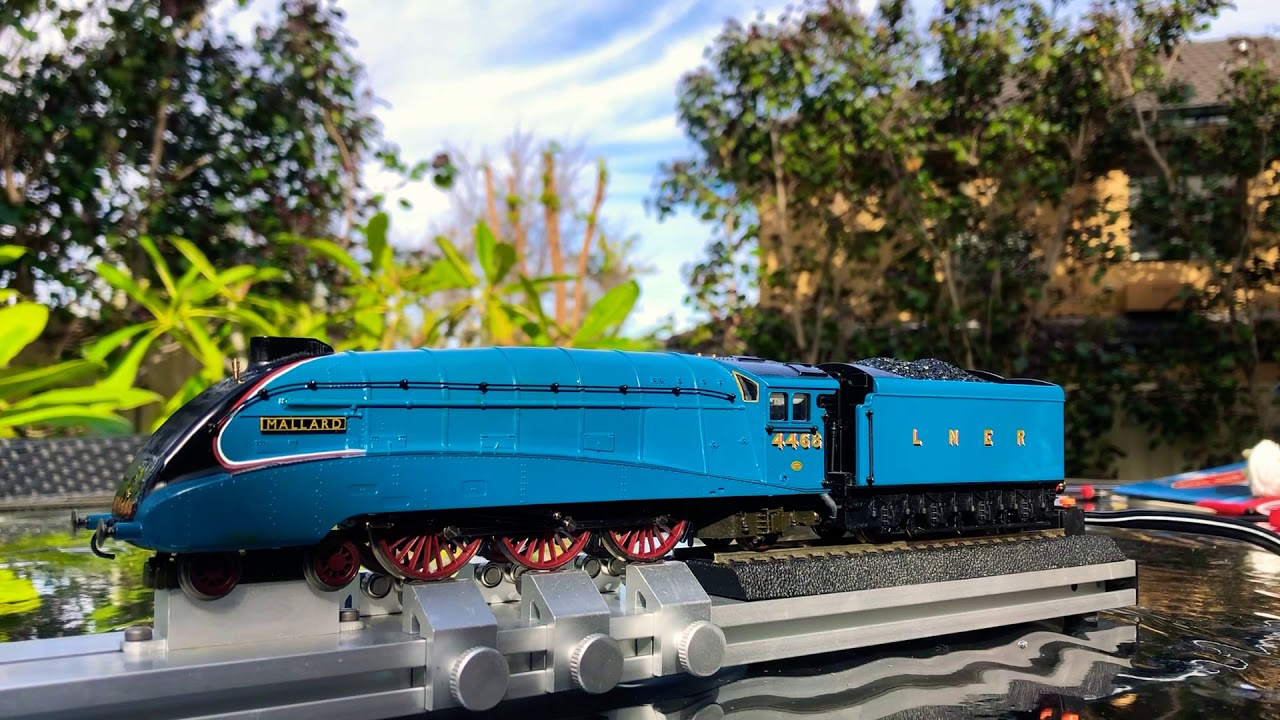 Hornby Live Steam Locomotive - Mallard - OO Gauge