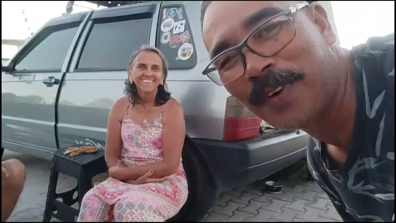 Conversas e saída com os amigos no acaí.