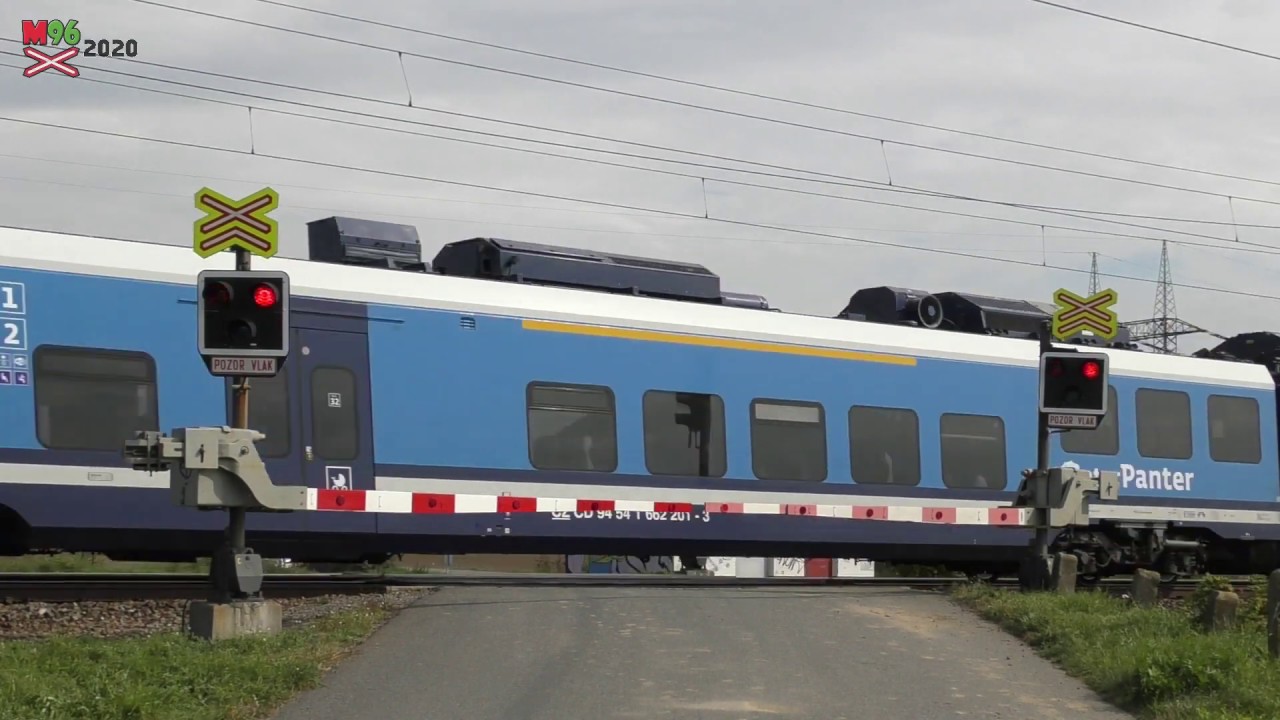Železniční přejezd Hulín #2 - 23.9.2019 / Czech railroad crossing