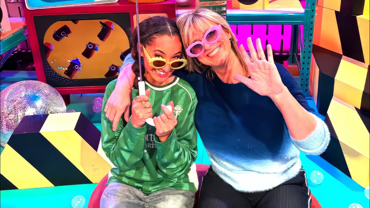 Weervrouw Sabine Hagedoren te gast bij HALLO KROKET! dinsdag 13 januari 2026 op KETNET