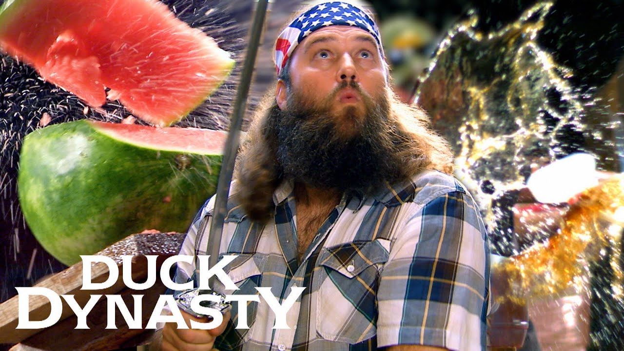 Willie's SAMURAI SWORD is a GAME-CHANGER (Season 2) | Duck Dynasty