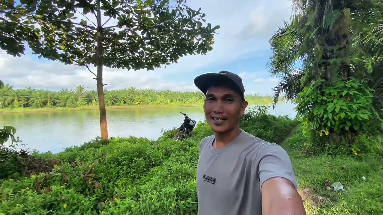 Berburu Ikan Sidat di Muara Sungai Saat Banjir! Hasilnya Mengejutkan