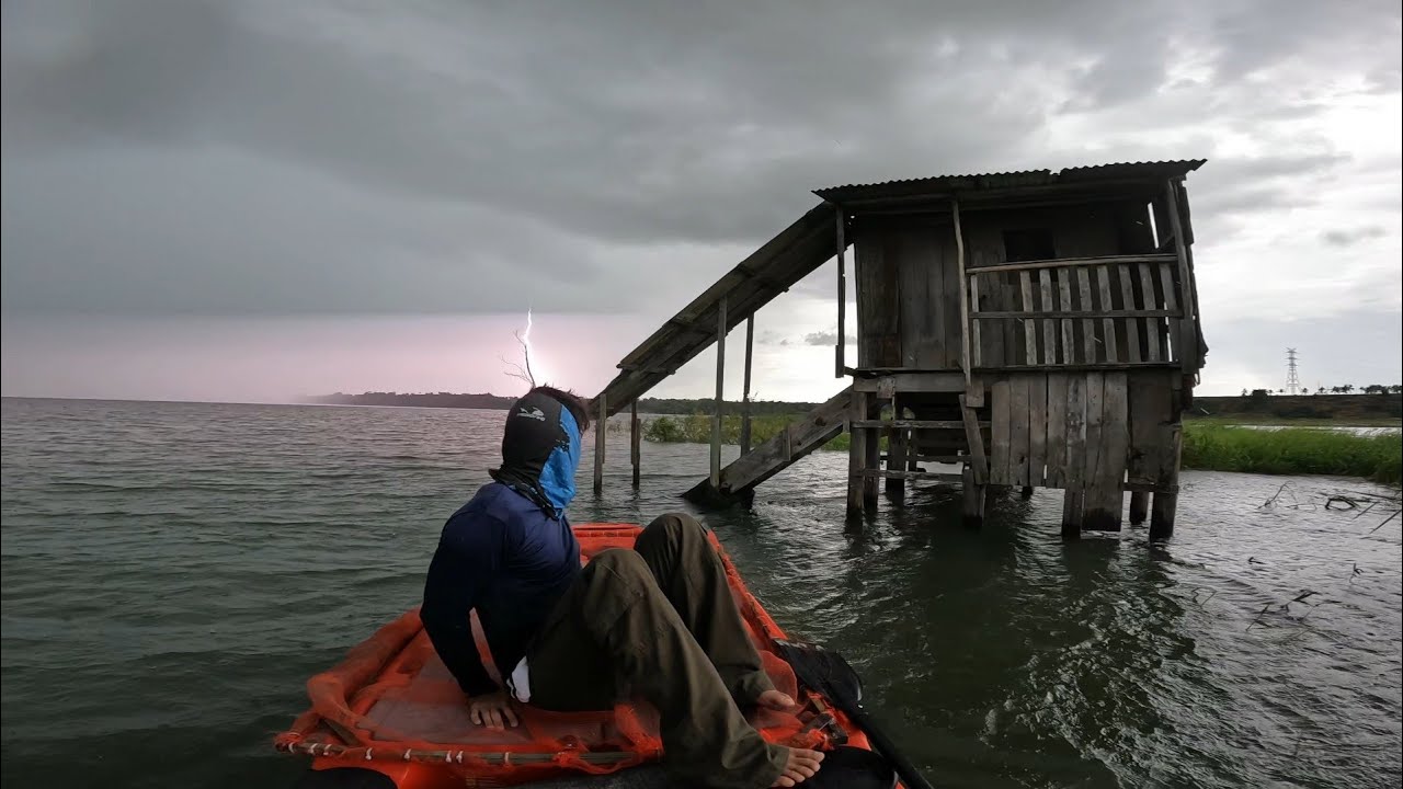 TIVEMOS QUE SE ABRIGAR NESSA CASINHA NA HORA DA TEMPESTADE!