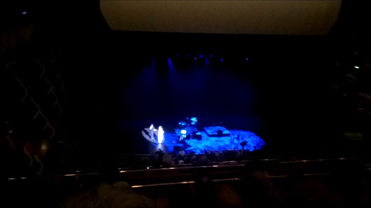 Nana Mouskouri standing ovation London 2018