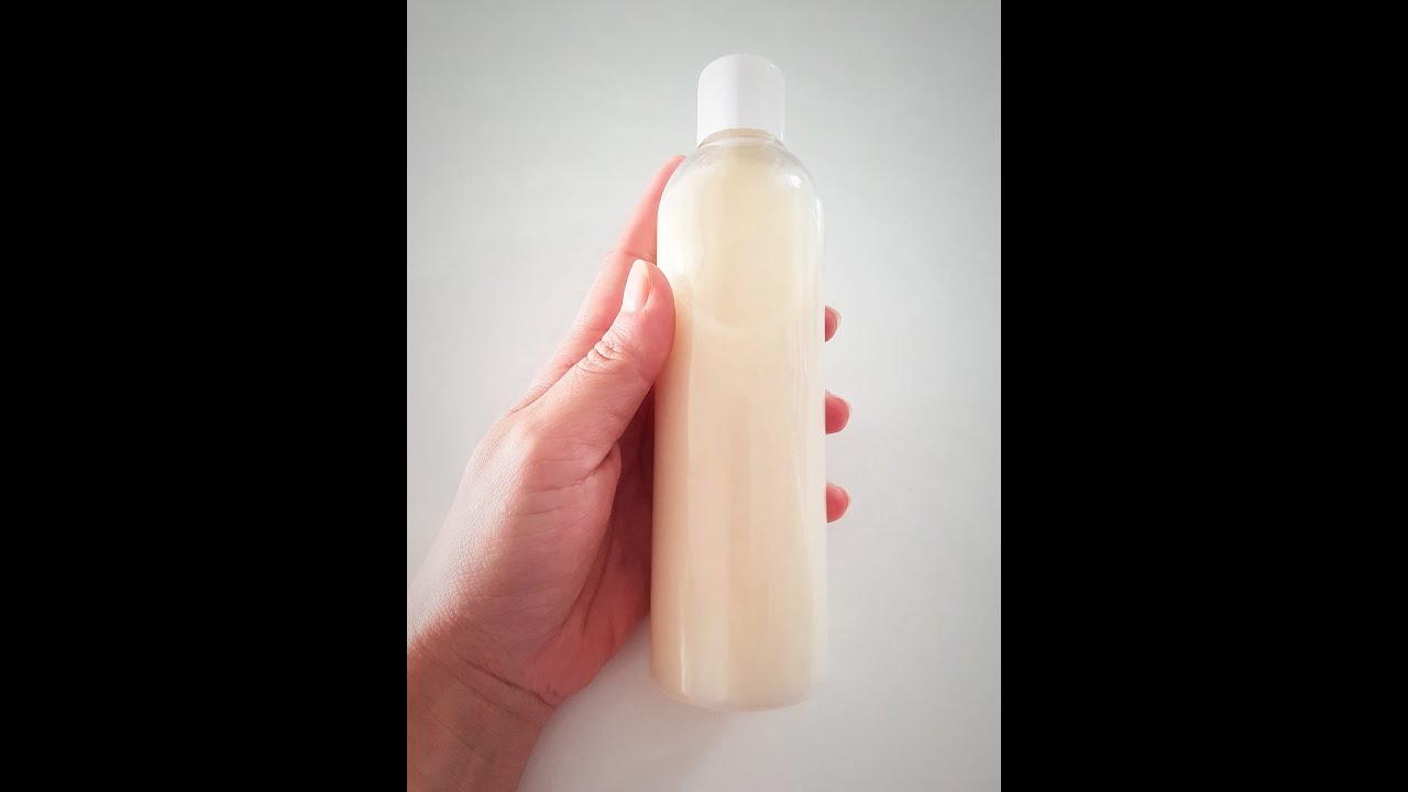 Agua micelar para pieles con brotes de acn&eacute;, pieles grasas, y granitos causados por la mascarilla.