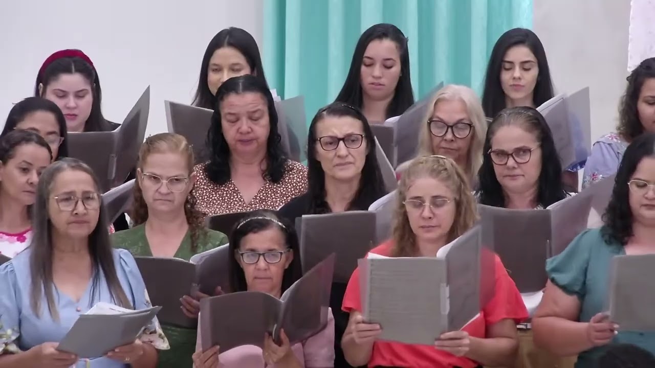 Igreja Apostólica - Toma tua cruz e segue - Coral Campo Grande MS