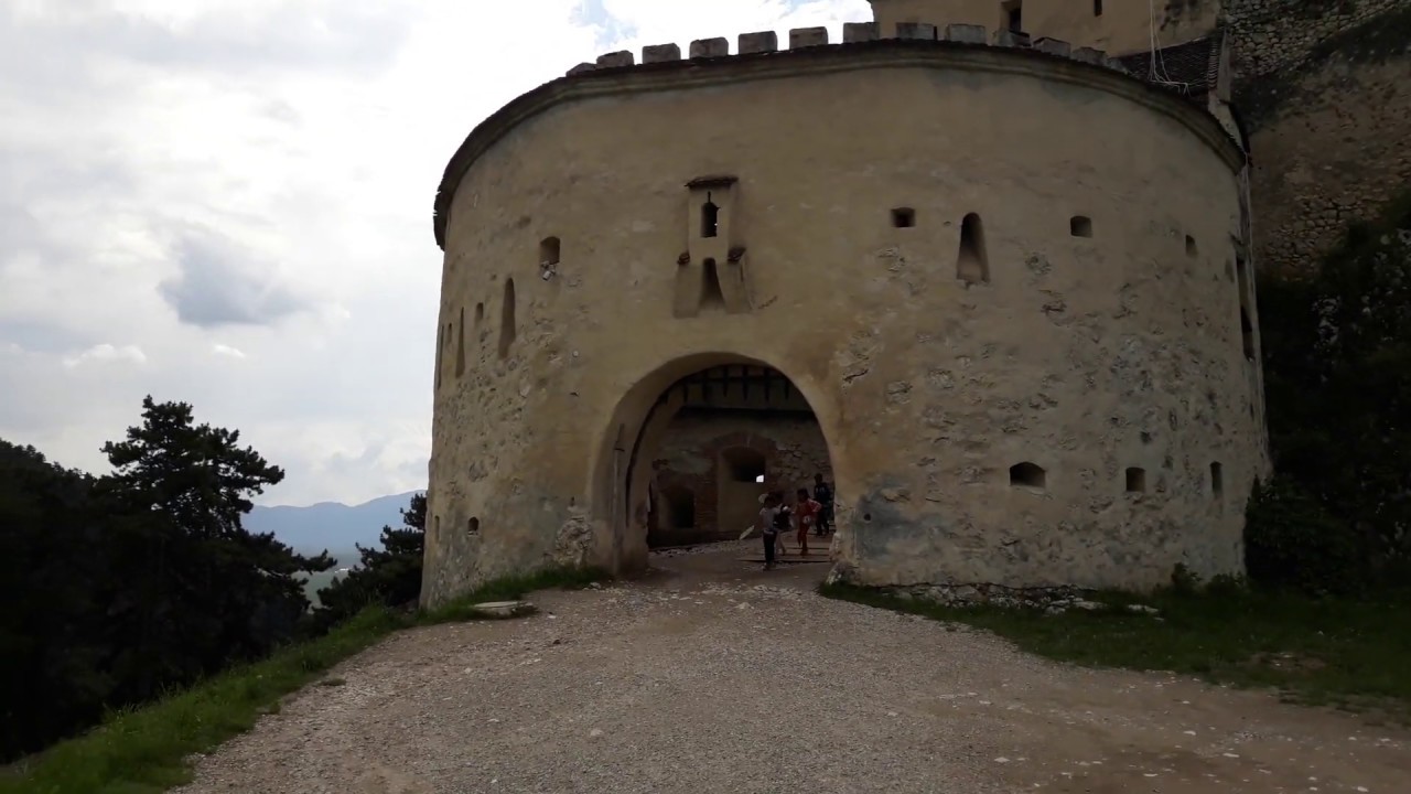 CETATEA RASNOV DIN BRASOV , UNDE SA FILMAT FILMUL 