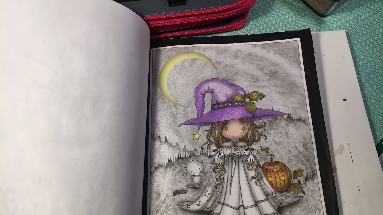 LIVESTREAM: The cute Halloween-witch in Molly Harrison’s greyscale coloring book, Part 2